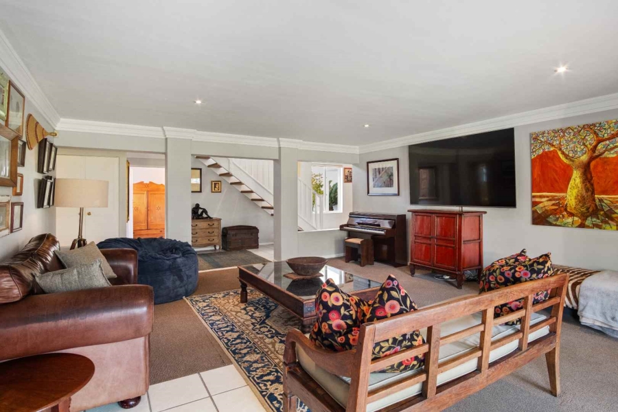 4 Bedroom Property for Sale in Oakhurst Estate Western Cape
